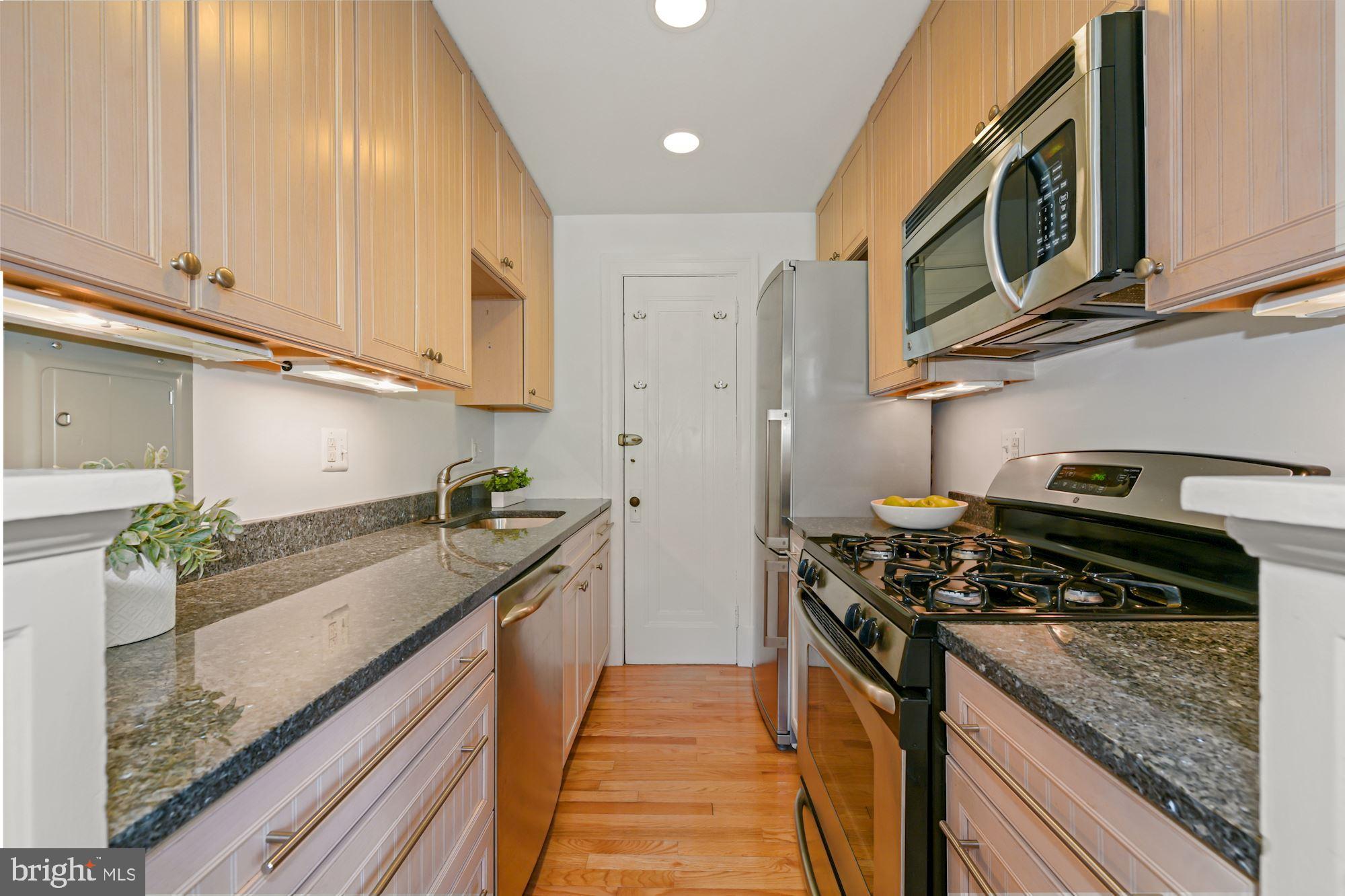 2707 Adams Mill Road Northwest, Unit 406 Washington, DC 20009 - Photo 13 of 27 Gallery Image 13