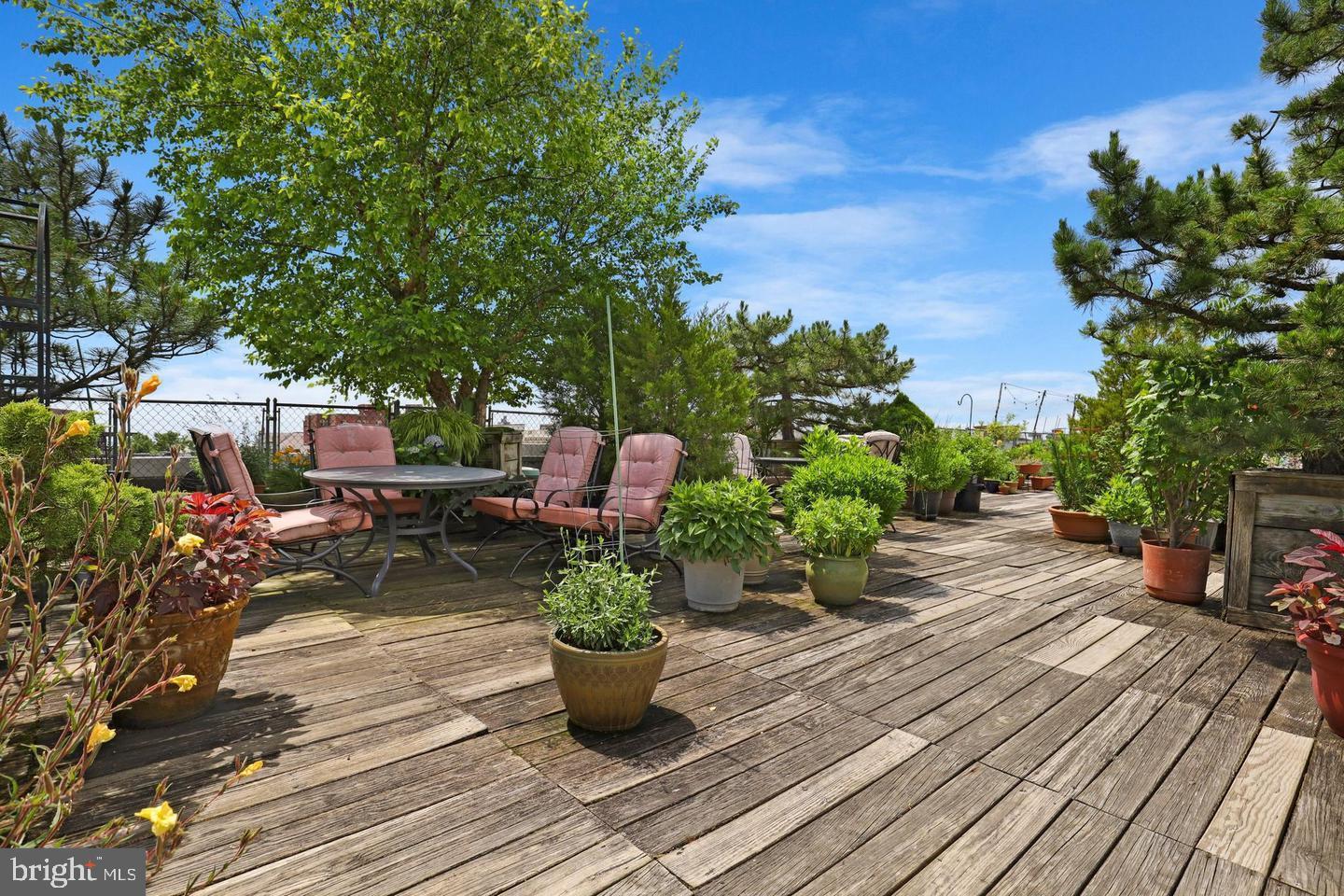 2707 Adams Mill Road Northwest, Unit 406 Washington, DC 20009 - Photo 25 of 27 Gallery Image 25