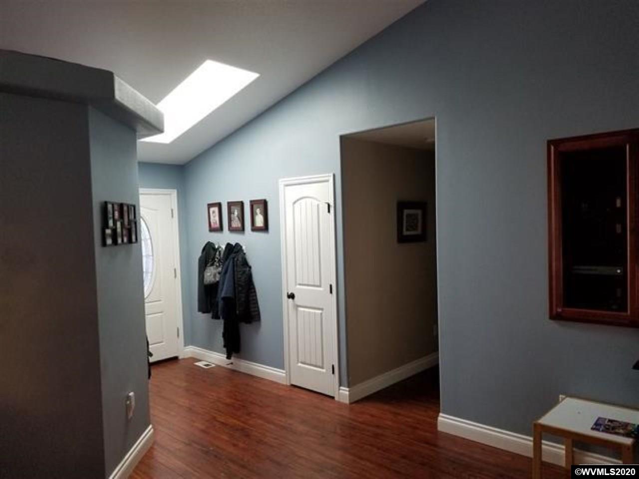 945 Salamander Road Southeast Jefferson, OR 97352 - Photo 3 of 26 Gallery Image 3