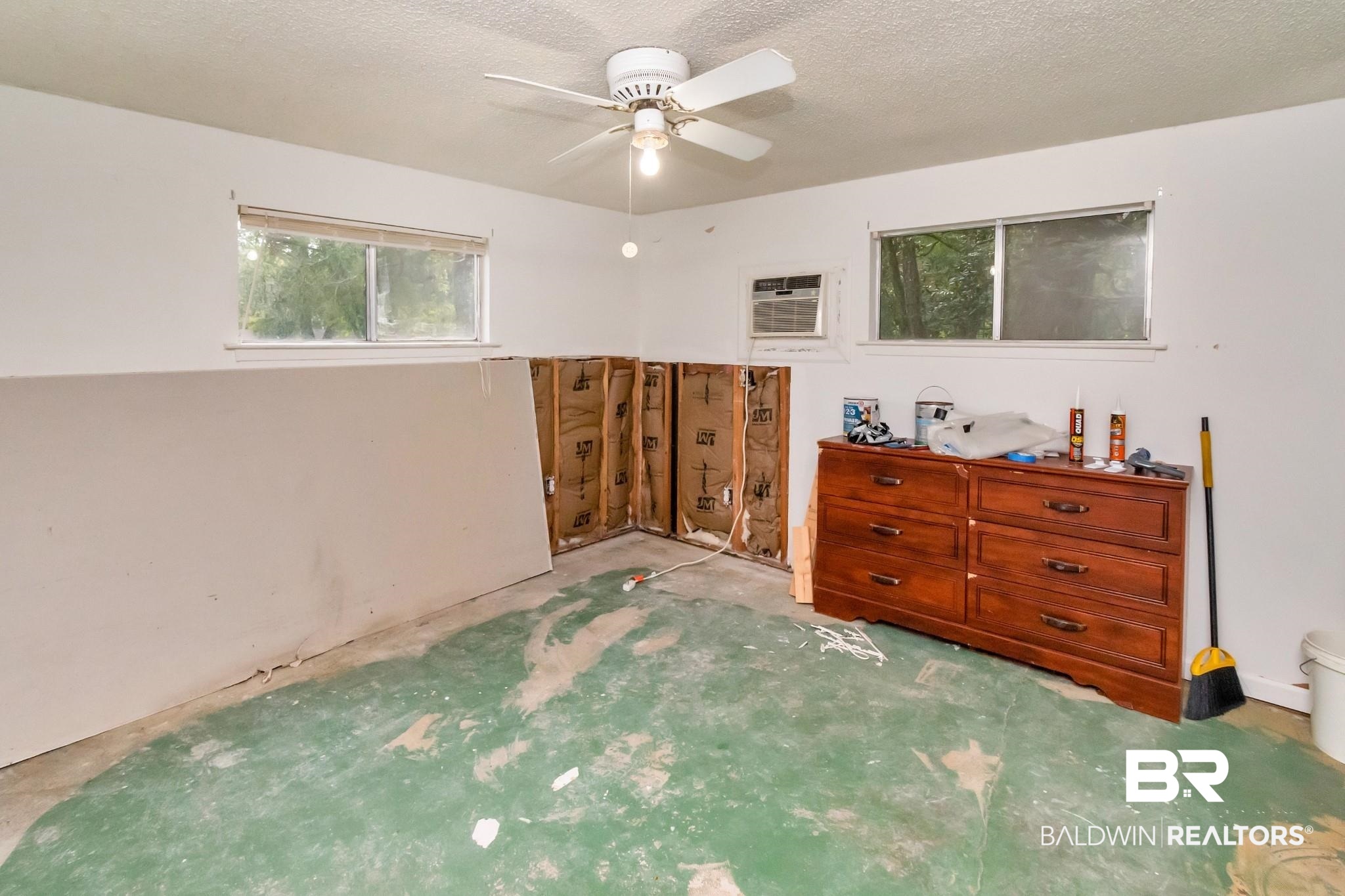 209 Bemis Street Saraland, AL 36571 - Photo 12 of 16 Downstairs bedroom with m