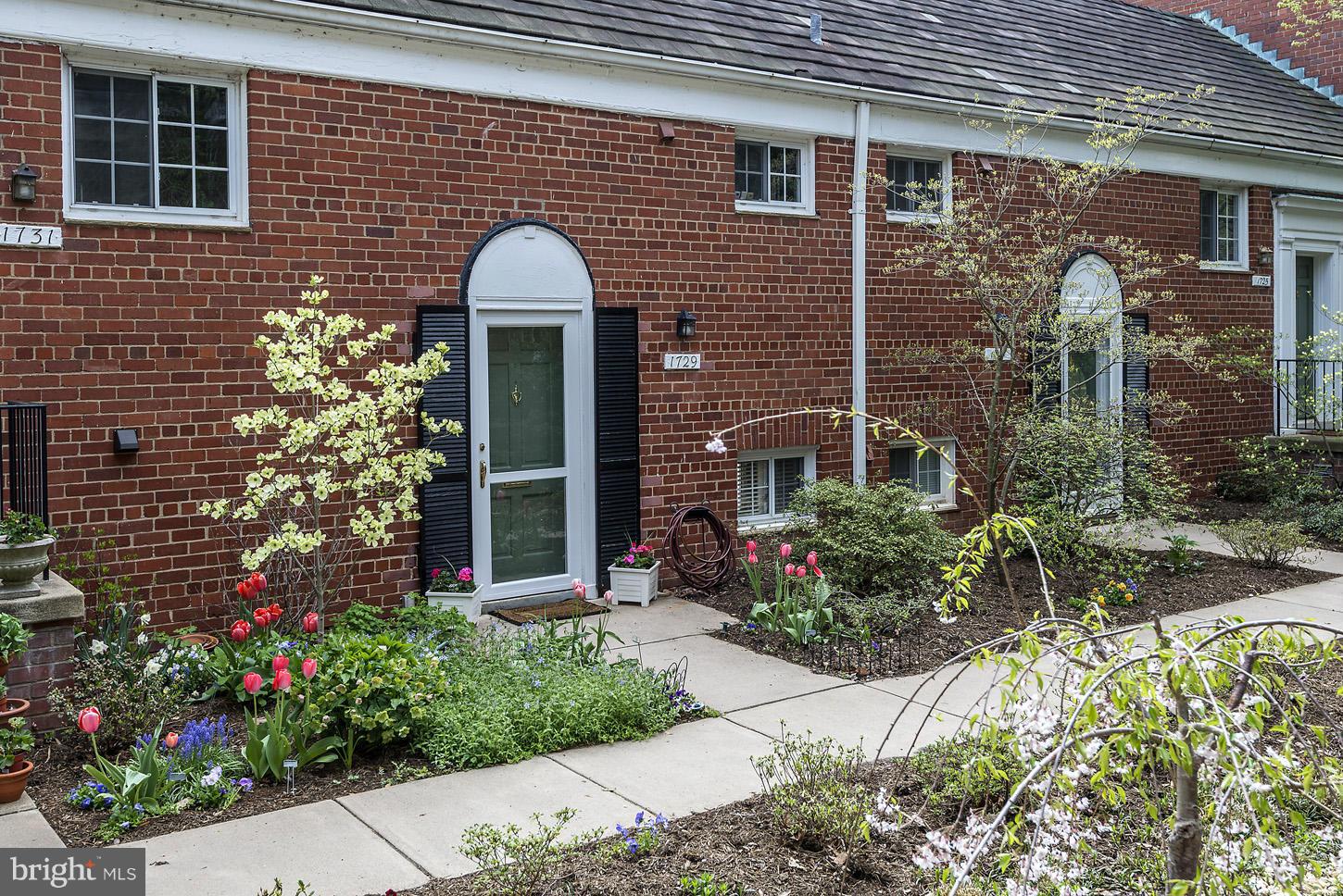 1729 Preston Road Alexandria, VA 22302 - Photo 1 of 25 Exterior (Front)