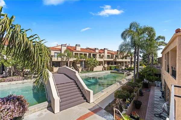 $999,999 | 16580 Bordeaux Lane, Huntington Beach, CA 92649