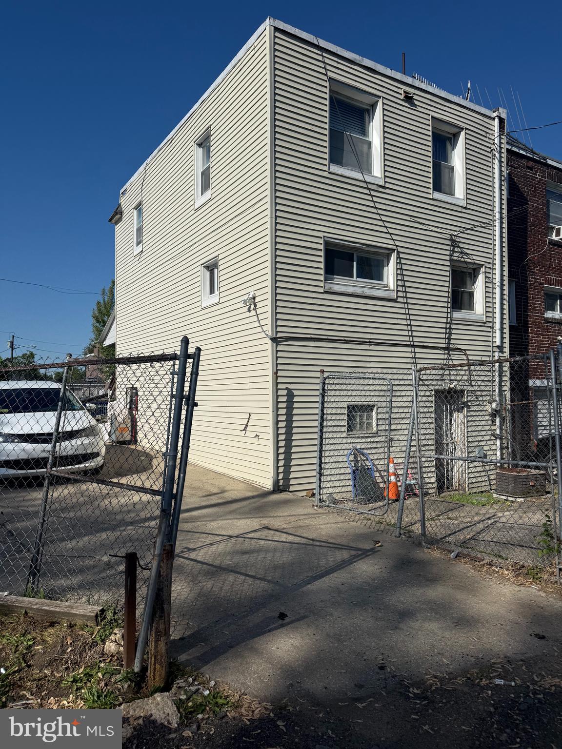 632 Raritan Street Camden, NJ 08105 - Photo 4 of 8