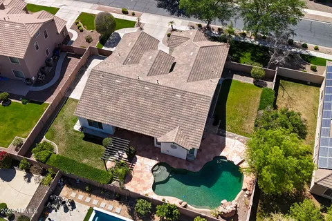 $775,000 | 19136 East Canary Way, Queen Creek, AZ 85142