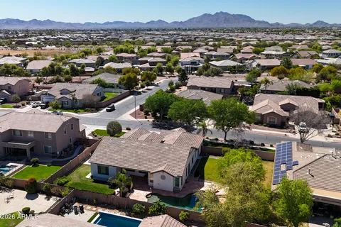 $775,000 | 19136 East Canary Way, Queen Creek, AZ 85142