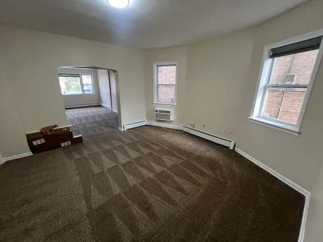 $2,100 | 3122 Oak Park Avenue, Unit 2, Berwyn, IL 60402
