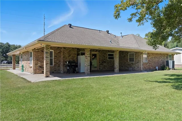 $348,000 | 13053 Highway 23, Belle Chasse, LA 70037