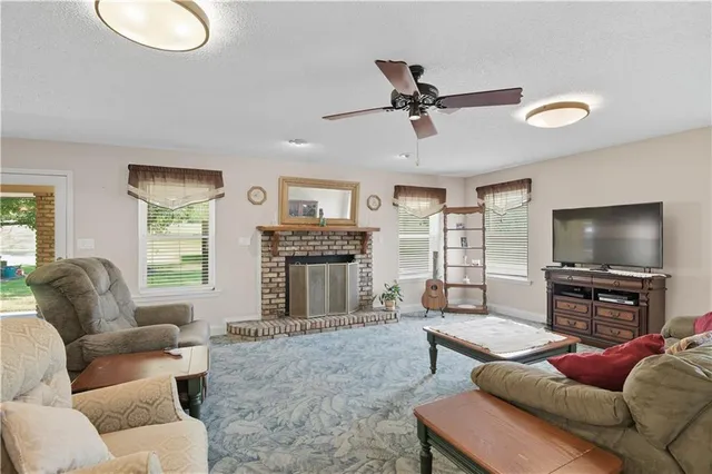 $348,000 | 13053 Highway 23, Belle Chasse, LA 70037