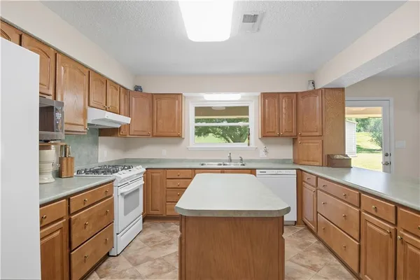 $348,000 | 13053 Highway 23, Belle Chasse, LA 70037