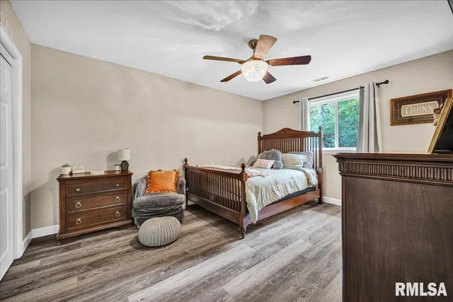 $117,000 | 3005 North Molleck Drive, Peoria, IL 61604