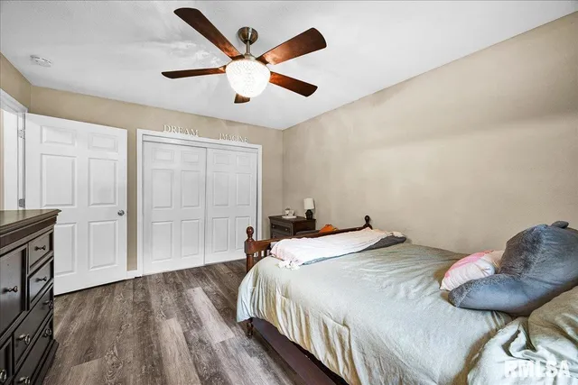 $117,000 | 3005 North Molleck Drive, Peoria, IL 61604