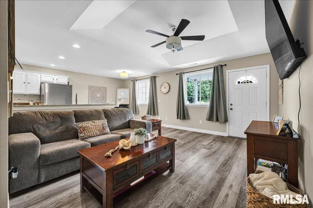 $117,000 | 3005 North Molleck Drive, Peoria, IL 61604