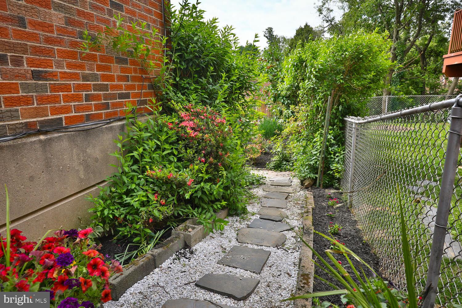 7414 Hill Road Philadelphia, PA 19128 - Photo 34 of 41 Gallery Image 34