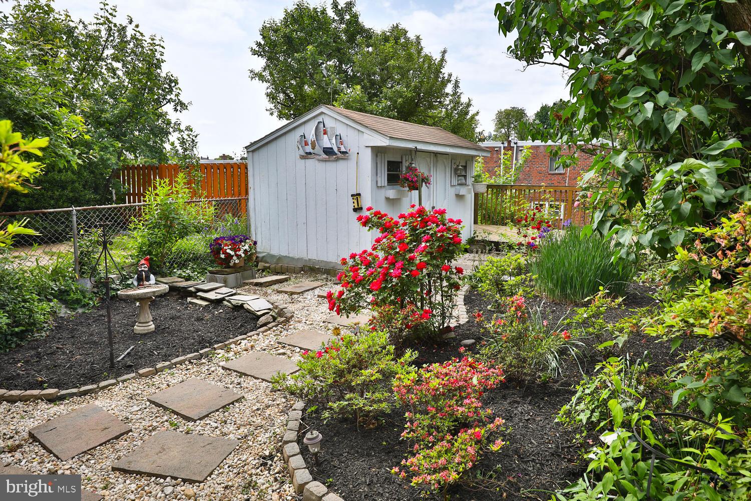 7414 Hill Road Philadelphia, PA 19128 - Photo 35 of 41 Dreamy backyard!