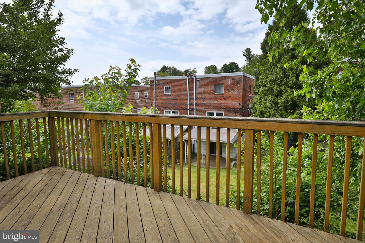 7414 Hill Road Philadelphia, PA 19128 - Photo 40 of 41 Deck at back of yard