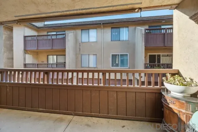$3,100 | 3755 Udall Street, Unit 205, San Diego, CA 92107