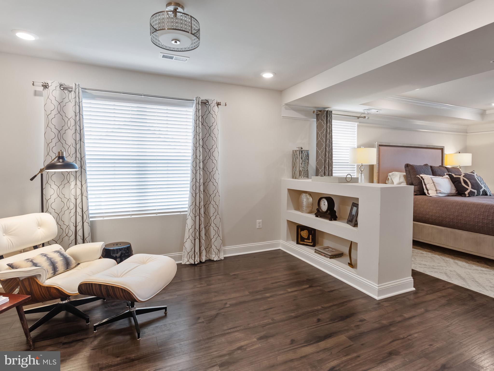 2762 Lady Slipper Road Gambrills, MD 21054 - Photo 18 of 43 a living room with furniture and a window