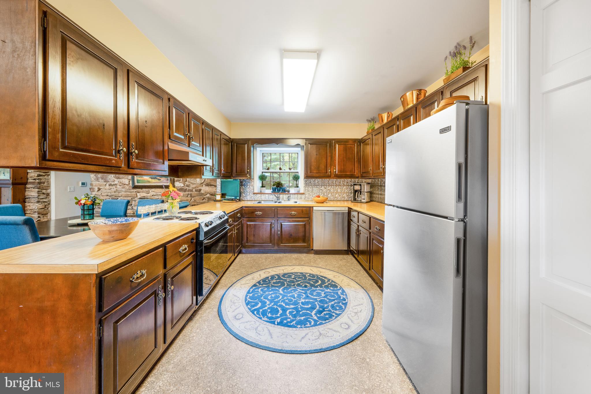 1789 Wrightstown Road Newtown, PA 18940 - Photo 75 of 95 Full kitchen