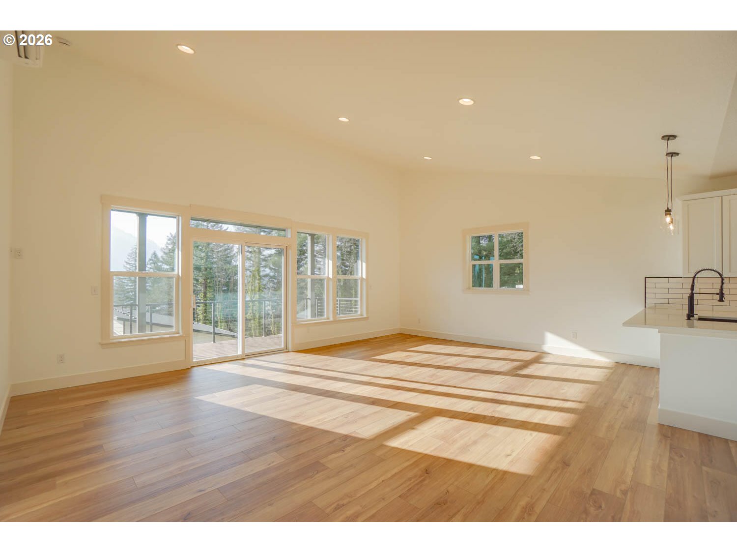 79 Northwest Lasher Street Stevenson, WA 98648 - Photo 15 of 34