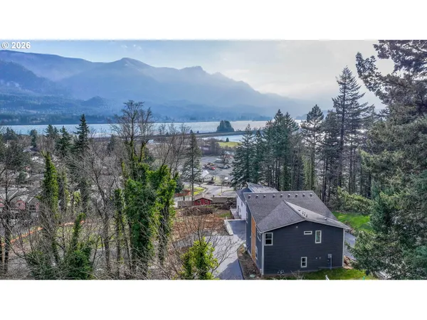 $639,000 | 79 Northwest Lasher Street, Stevenson, WA 98648