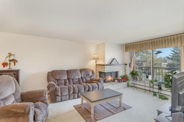 $124,900 | 4710 58th Avenue North, Unit 319, Crystal, MN 55429