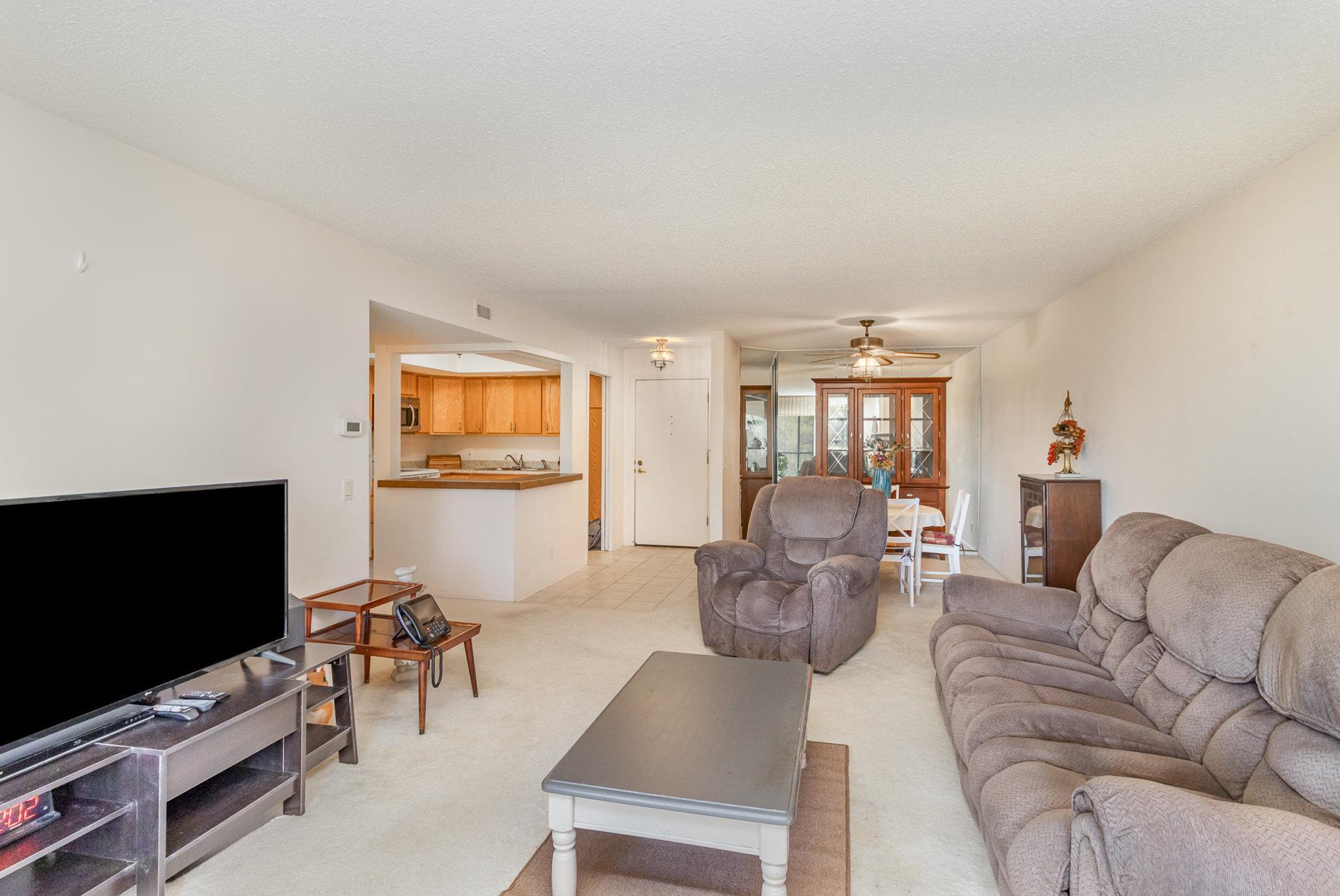 4710 58th Avenue North, Unit 319 Crystal, MN 55429 - Photo 4 of 18