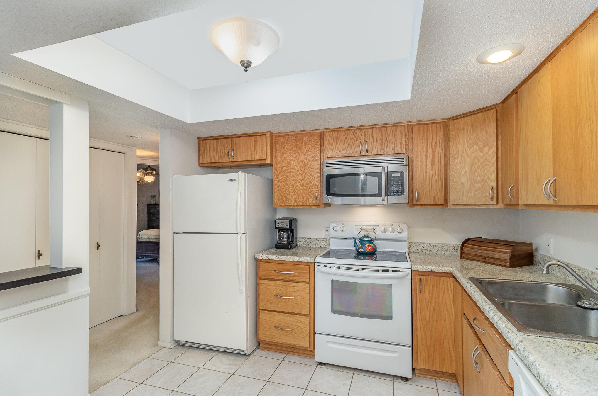 4710 58th Avenue North, Unit 319 Crystal, MN 55429 - Photo 8 of 18