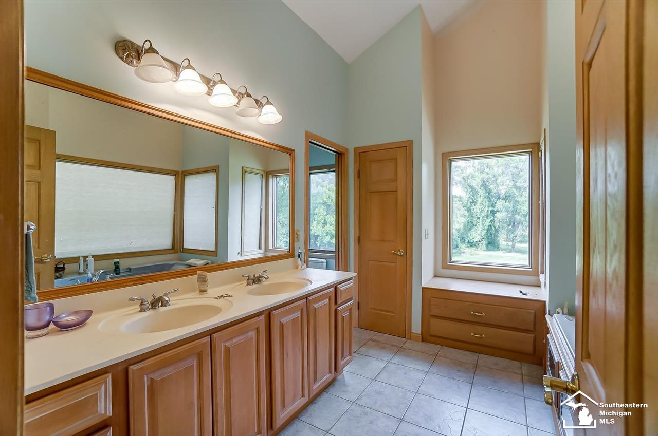 8900 Dixon Road Monroe, MI 48161 - Photo 40 of 63
