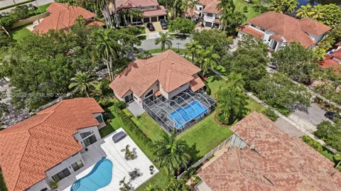 $899,999 | 18000 Northwest 16th Street, Pembroke Pines, FL 33029