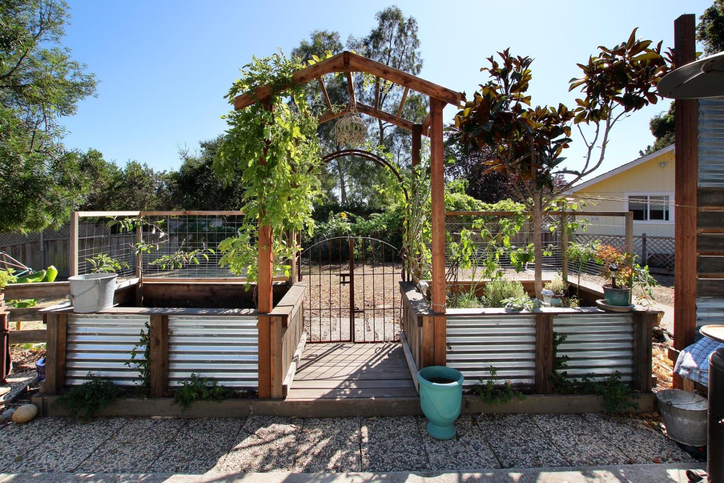 612 Valencia Road Aptos, CA 95003 - Photo 3 of 22 Gallery Image 3
