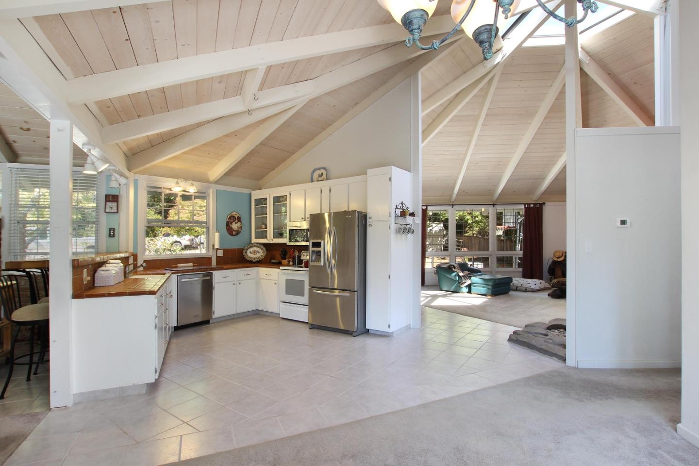612 Valencia Road Aptos, CA 95003 - Photo 8 of 22 Gallery Image 8