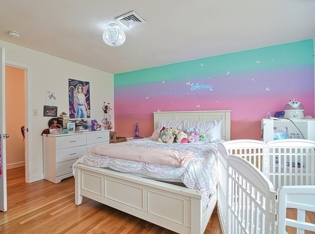 22 Deerhaven Road Lincoln, MA 01773 - Photo 15 of 35