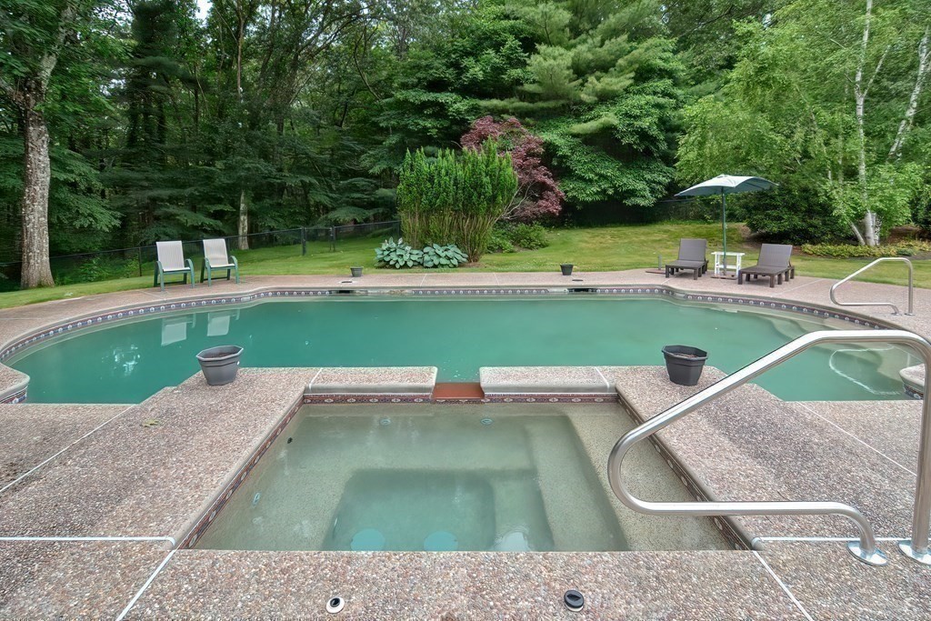 22 Deerhaven Road Lincoln, MA 01773 - Photo 27 of 35