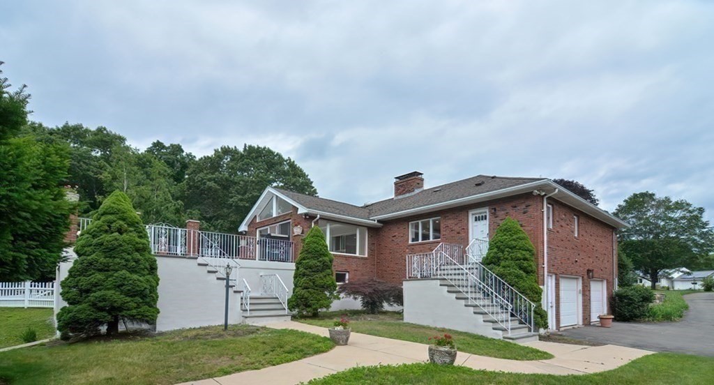 22 Deerhaven Road Lincoln, MA 01773 - Photo 31 of 35