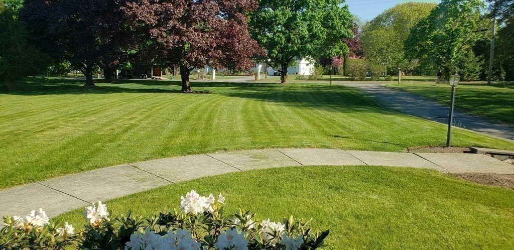 22 Deerhaven Road Lincoln, MA 01773 - Photo 4 of 35