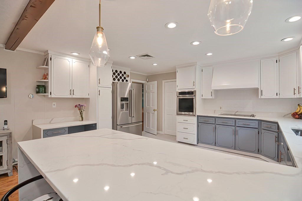 22 Deerhaven Road Lincoln, MA 01773 - Photo 9 of 35