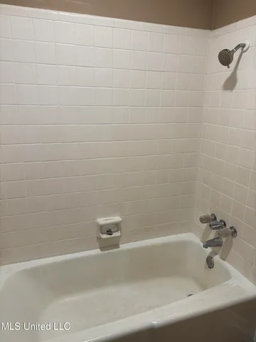 $1,400 | 100 Morris Noble Road, Ocean Springs, MS 39564