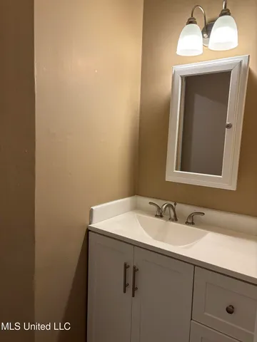 $1,400 | 100 Morris Noble Road, Ocean Springs, MS 39564