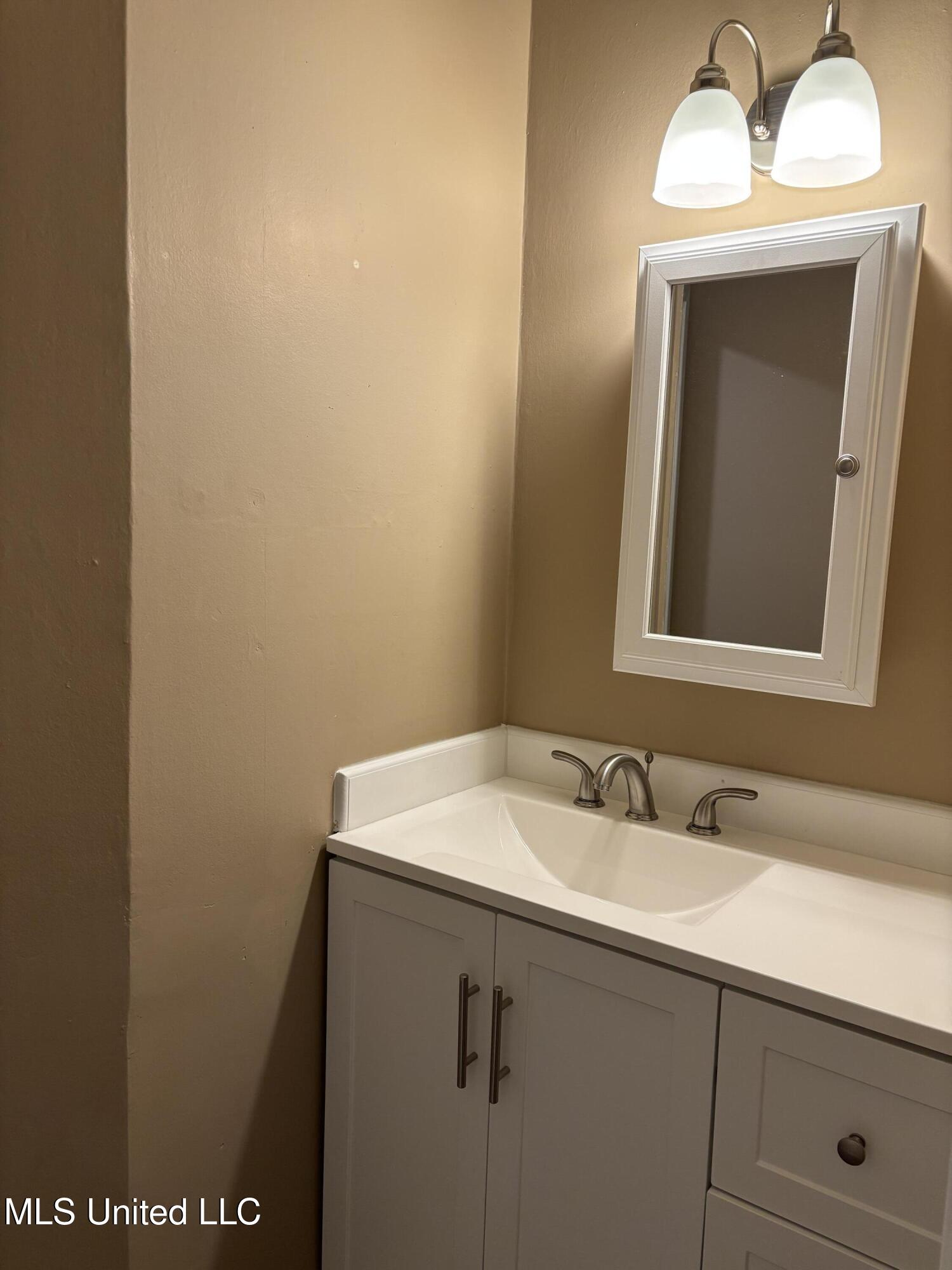 100 Morris Noble Road Ocean Springs, MS 39564 - Photo 14 of 14 IMG_5871