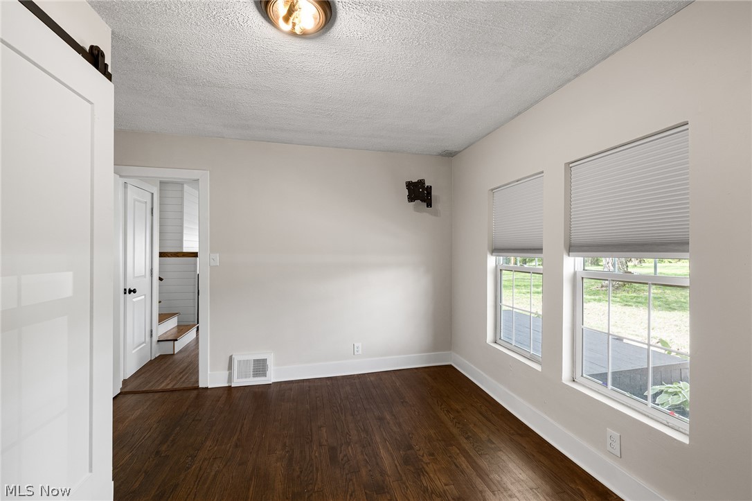 1405 South Medina Line Road Wadsworth, OH 44281 - Photo 12 of 34