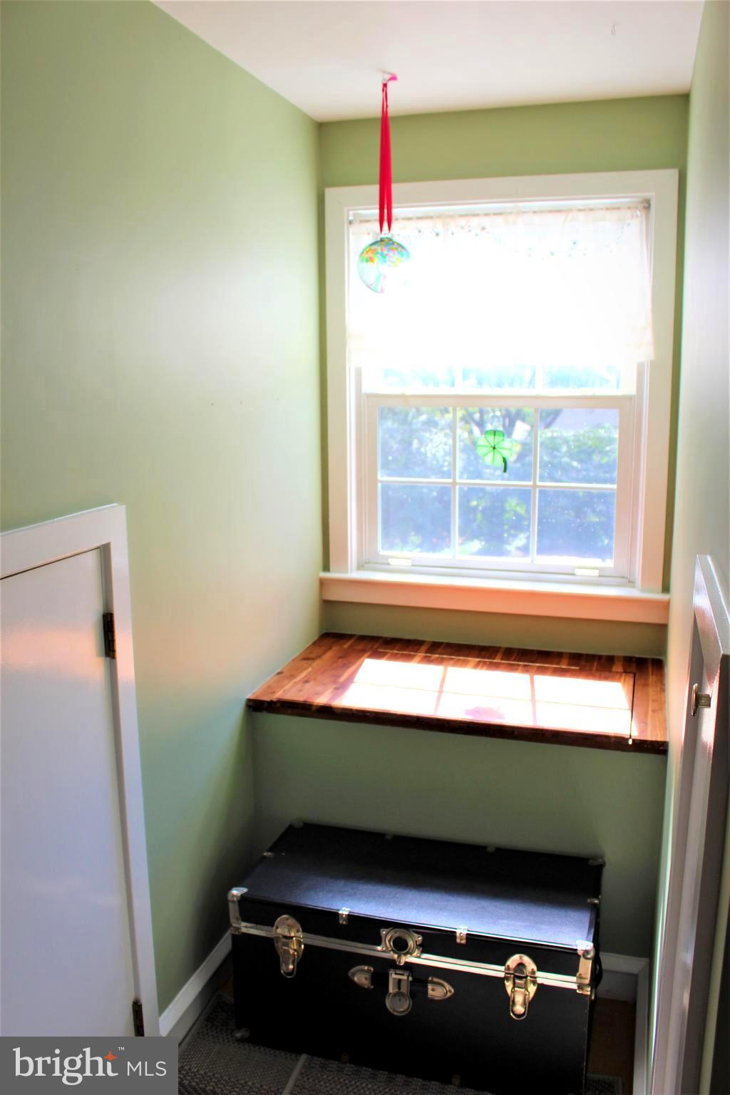533 Fox Road Glenside, PA 19038 - Photo 27 of 30 BEDROOM 4 CEDAR WINDOW SEAT/STORAGE