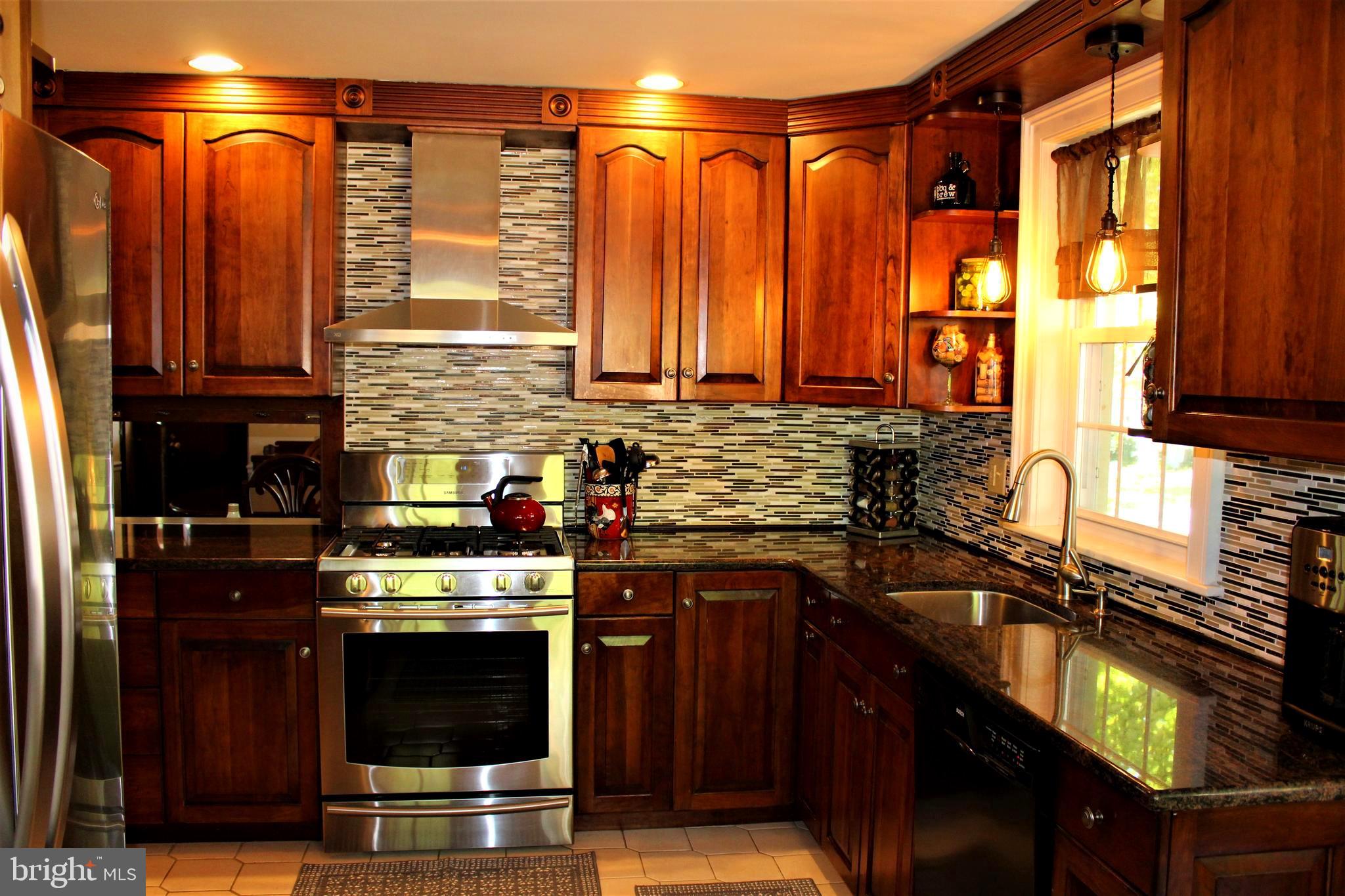533 Fox Road Glenside, PA 19038 - Photo 10 of 30 KITCHEN