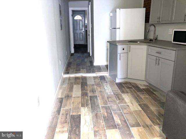 5408 Baltimore Avenue, Unit 3 Philadelphia, PA 19143 - Photo 3 of 9