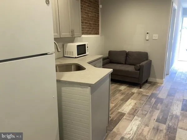 $850 | 5408 Baltimore Avenue, Unit 3, Philadelphia, PA 19143