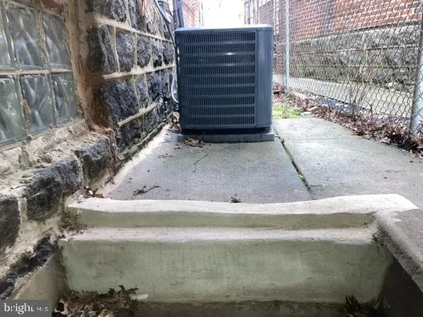 $850 | 5408 Baltimore Avenue, Unit 3, Philadelphia, PA 19143