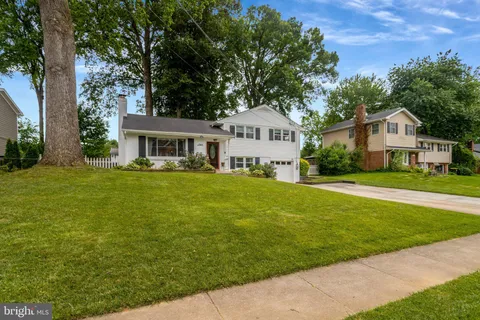 $775,000 | 7505 Hogarth Street, Springfield, VA 22151