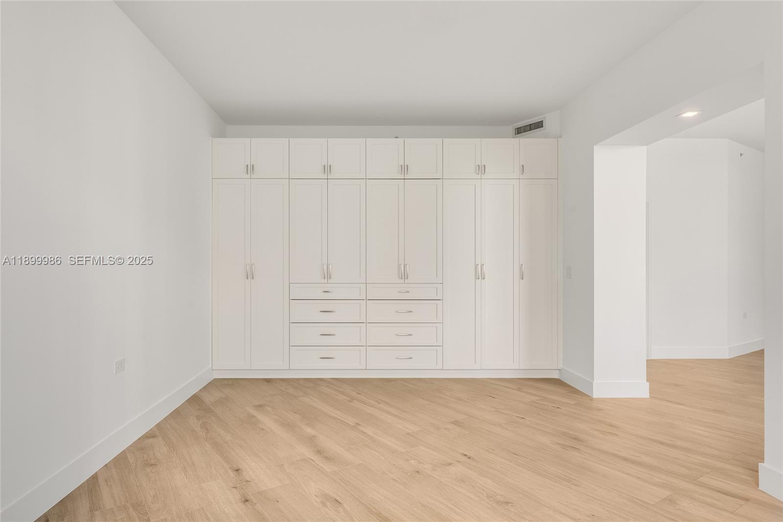 848 Brickell Key Drive, Unit 204 Miami, FL 33131 - Photo 24 of 49