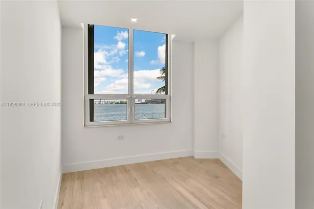 $3,550,000 | 848 Brickell Key Drive, Unit 204, Miami, FL 33131