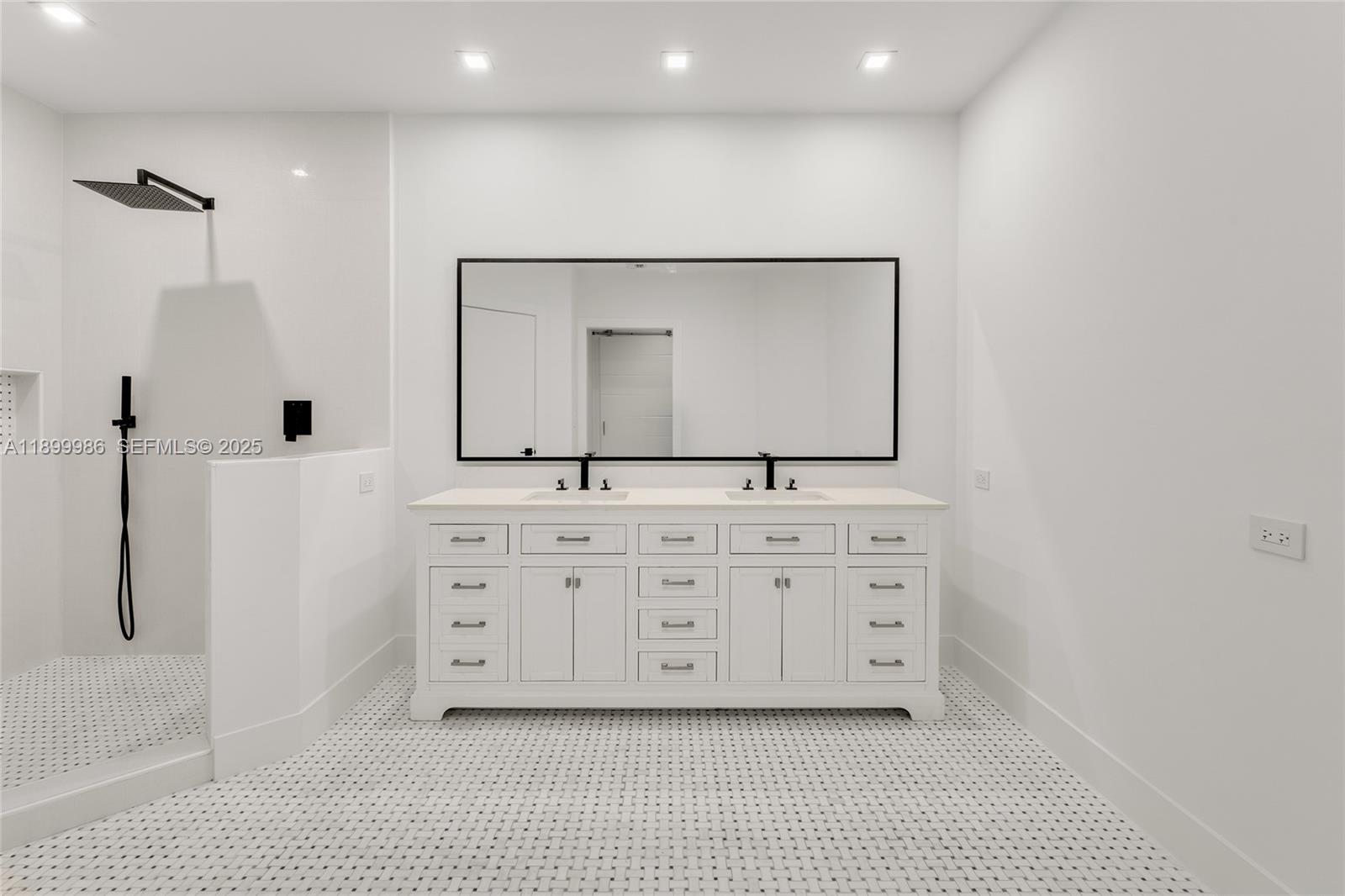 848 Brickell Key Drive, Unit 204 Miami, FL 33131 - Photo 29 of 49