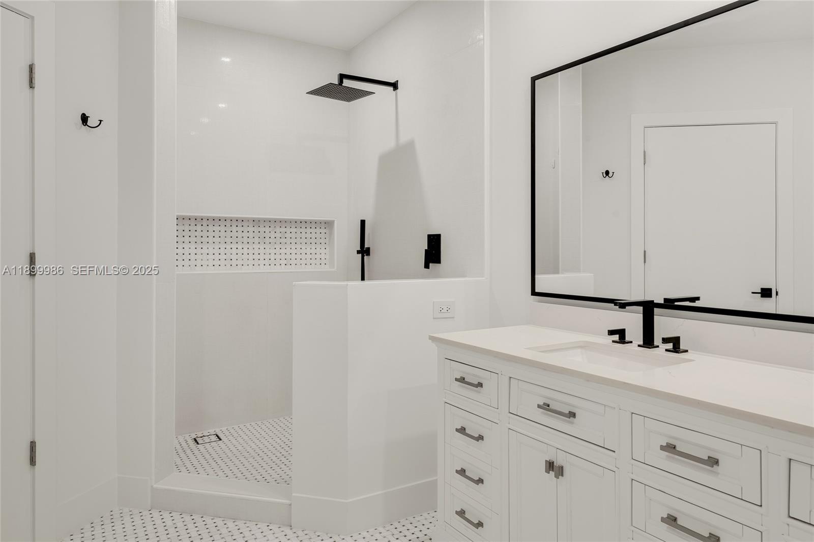 848 Brickell Key Drive, Unit 204 Miami, FL 33131 - Photo 30 of 49